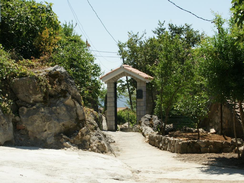 Paradise House Skadar Lake Karuc Buitenkant foto